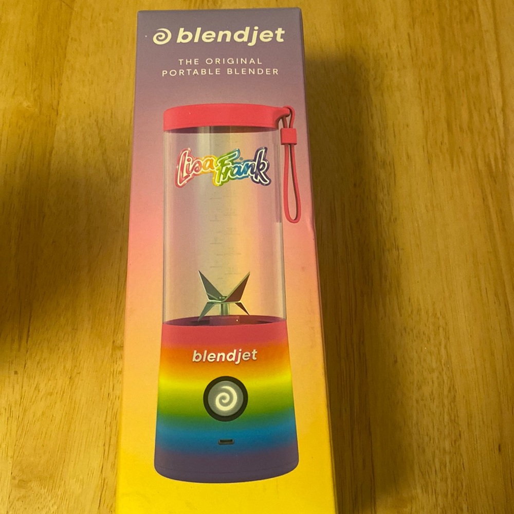 LIMITED EDITION Lisa Frank blend jet 2 used once clean sold out rare blender